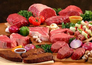 Ăn nhiều thịt đỏ làm tăng lượng axit uric trong máu, ảnh hưởng tới các khớp xương